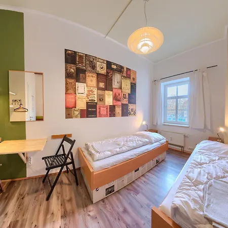 Labyrinth Hostel Weimar-3